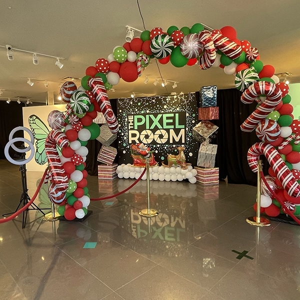 The Pixel Room is the Perfect Destination During the Holidays as Alabama's first Selfie Museum & 3rd Largest Selfie Museum in US. | Leeds, AL