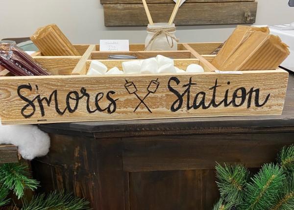 the wooden anchor smores station