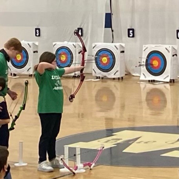 Did you know that Leeds High School & Leeds Middle School had Archery teams?  Everyone Leeds would like to congratulate Emma Stidham, 5th grader