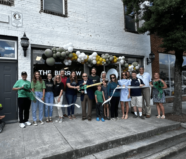 Burrow-Bookstore-ribbon-cutting-david-miller-after-cut
