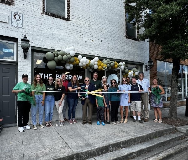 Burrow-Bookstore-ribbon-cutting-david-miller-bf-cut