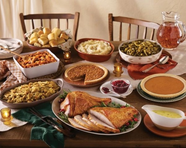 cracker-barrel-feast-or-fuss-thanksgiving-dinner-600x cracker-barrel-feast-or-fuss-thanksgiving-dinner-600x
