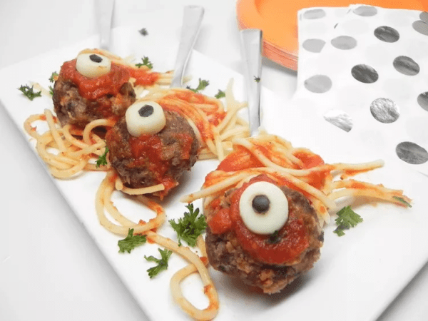 zombie-eyes-halloween-meatballs-allrecipes-600x zombie-eyes-halloween-meatballs-allrecipes-600x