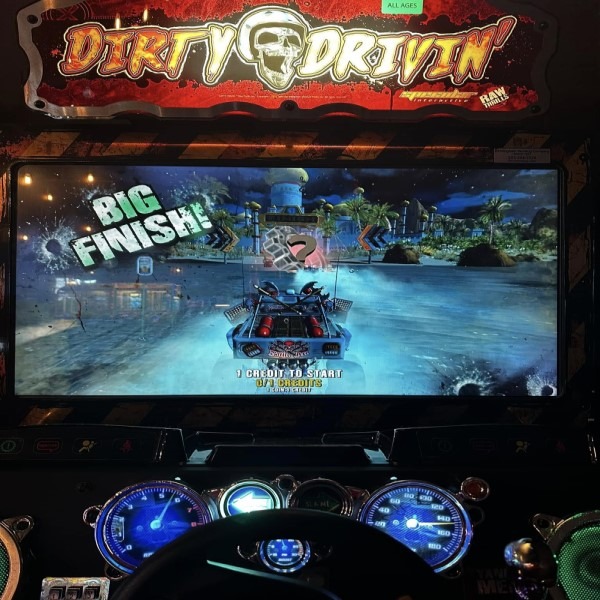 dirty-drivin-arcade-game-backyard-600x dirty-drivin-arcade-game-backyard-600x