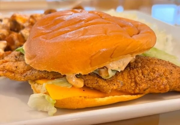 frozen-rooster-fish-sandwich-600x frozen-rooster-fish-sandwich-600x
